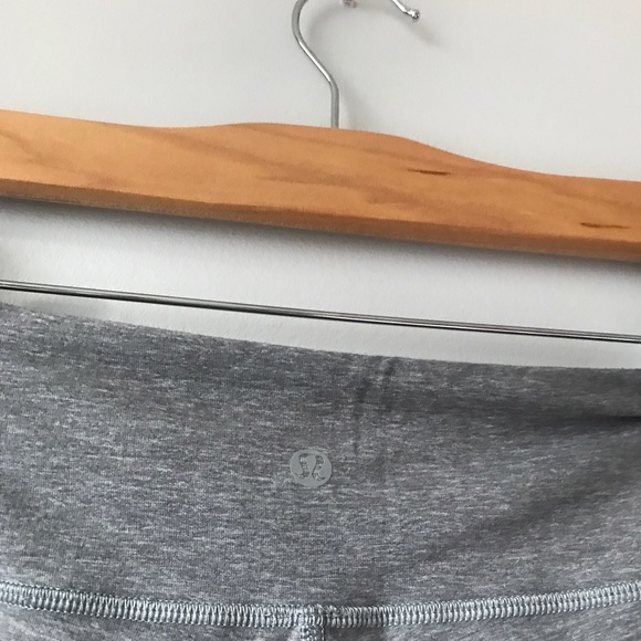 Lululemon Wunder Under Size 6 Grey - Picture 9 of 14